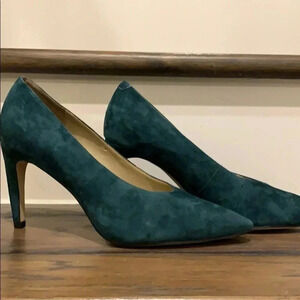 Green Suede Pumps Pointed Toe Shoes Size 6.5 New